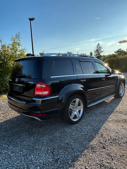 Mercedes-Benz Gl-Class 2011 photo 3