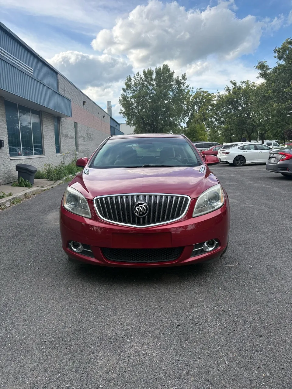 Buick Verano 2012 photo 2