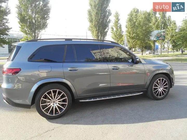 Mercedes-Benz Gls-Class 2020 photo 2