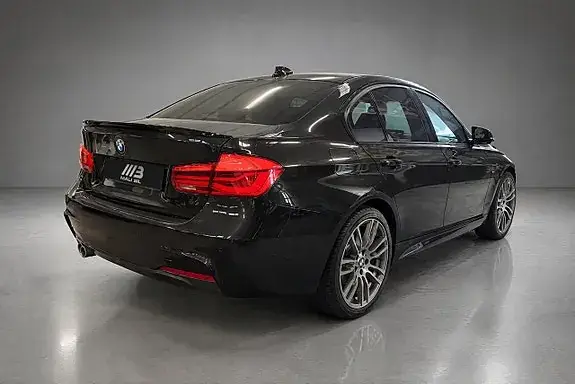 BMW 330D 2017 photo 4