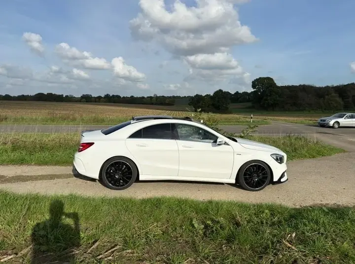 Mercedes-Benz Cla 200