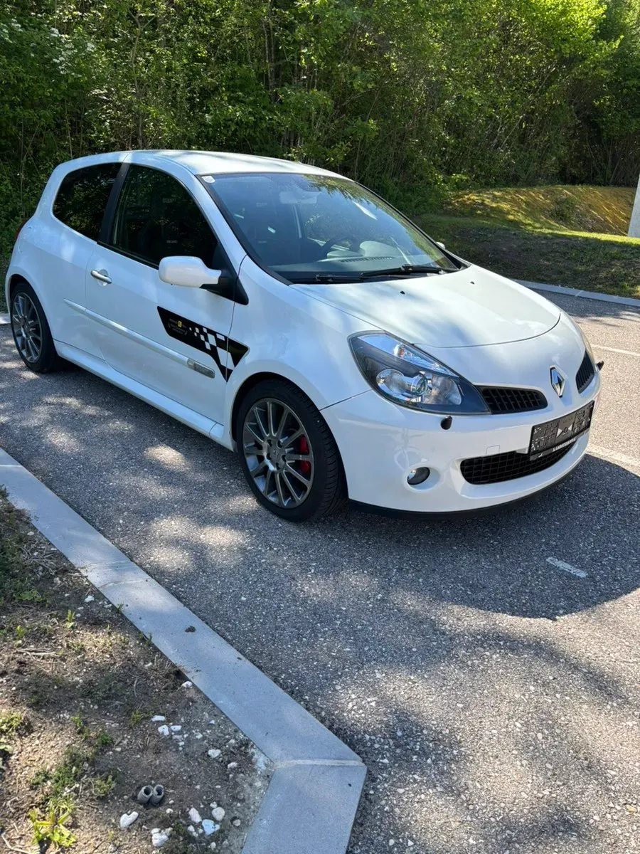 Renault Clio 2008 photo 2