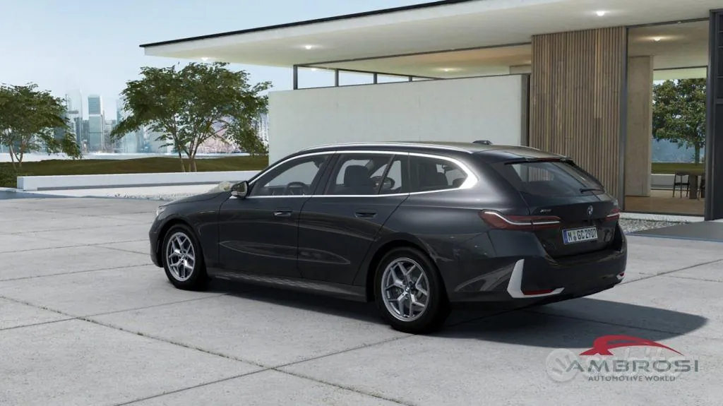 BMW 520 2026 photo 2