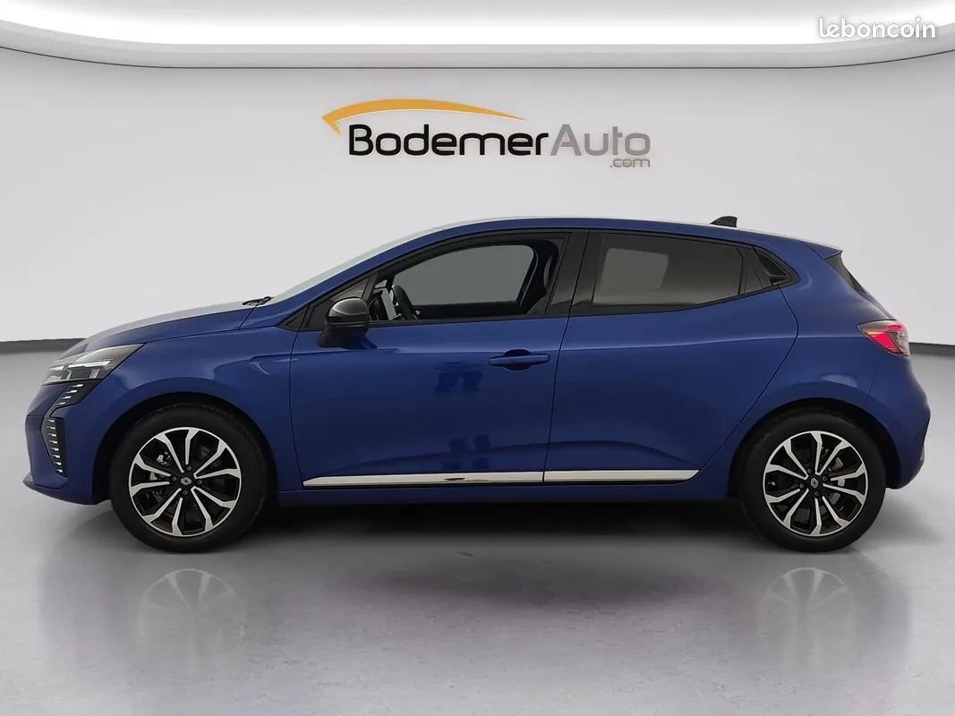 Renault Clio 2025 photo 2