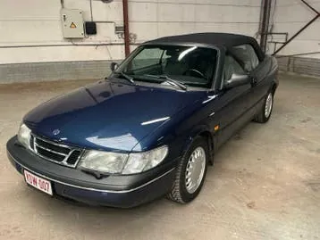 Saab 900