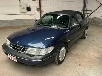 Saab 900