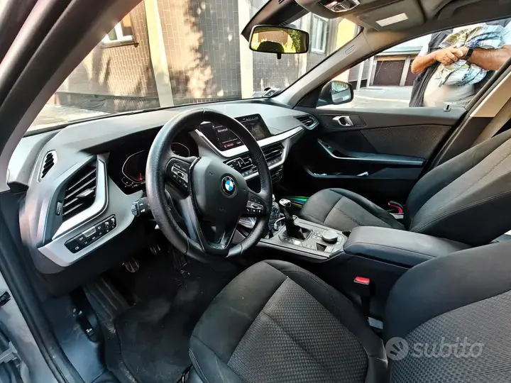 BMW 118I 2023 photo 5