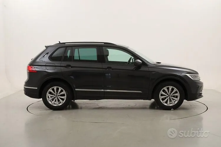 Volkswagen Tiguan 2023 photo 3