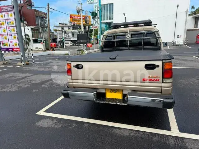 Isuzu D-Max 1994 photo 2