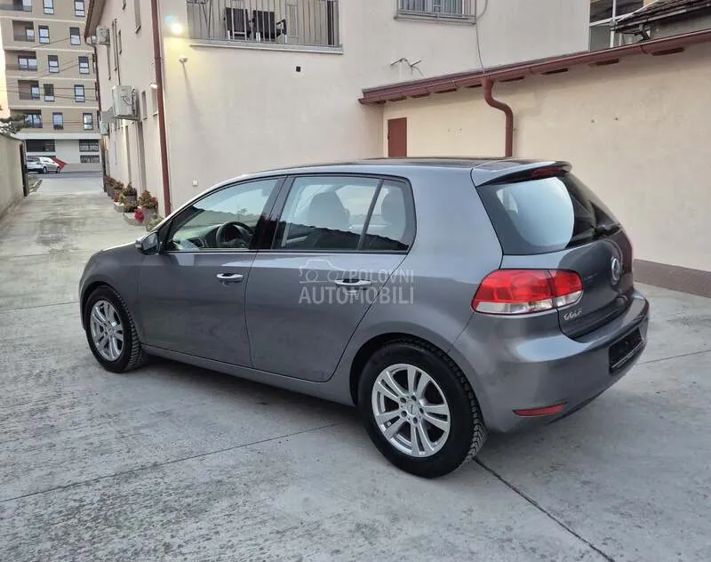Volkswagen Golf 2011 photo 3