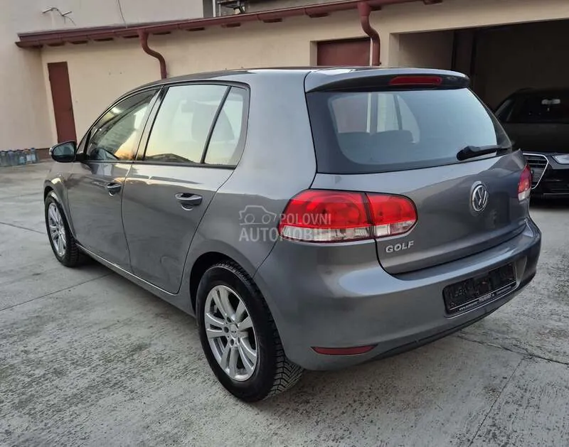 Volkswagen Golf 2011 photo 4