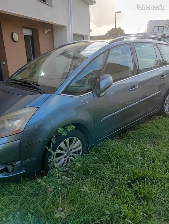 Citroen C4 Picasso 2008 photo 2