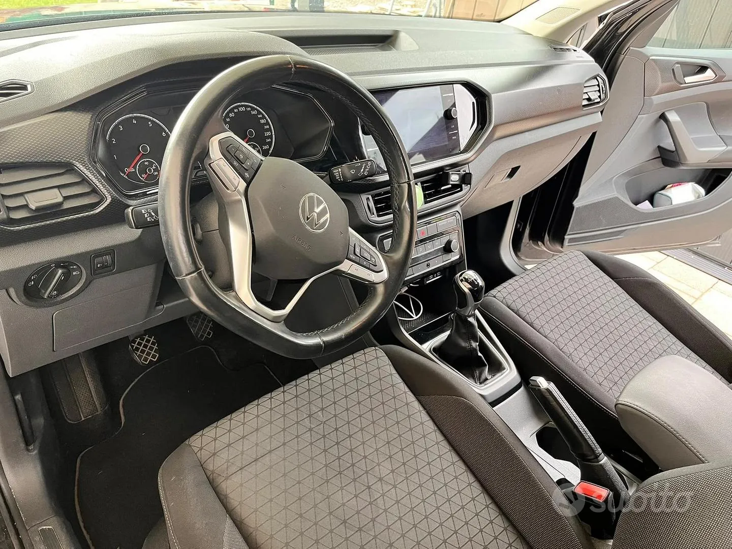 Volkswagen T-Cross 2021 photo 3