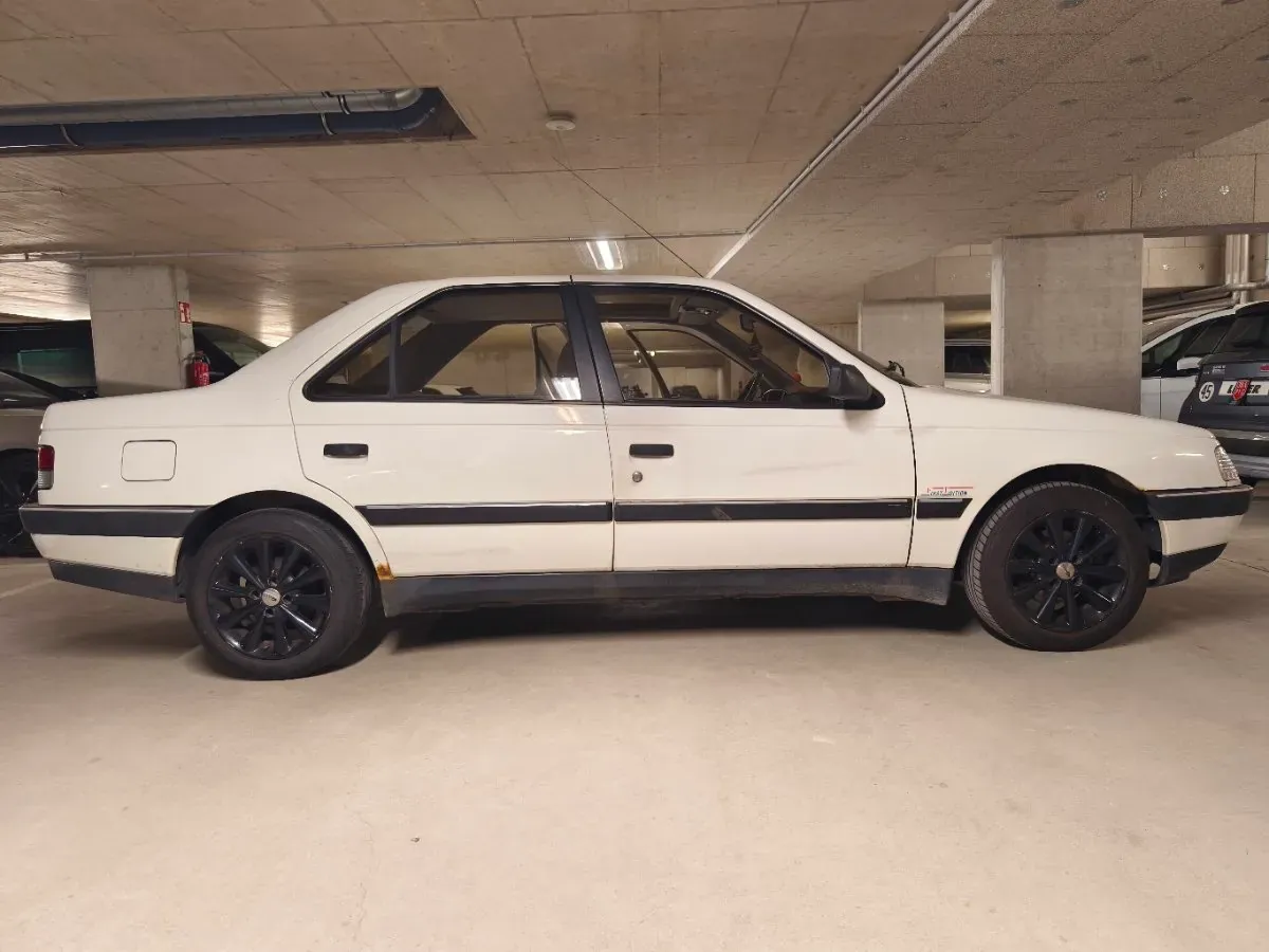 Peugeot 405 1990 photo 2