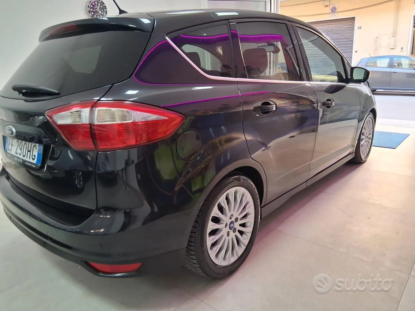 Ford C-Max 2010 photo 3