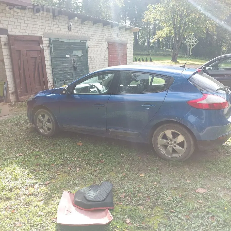 Renault Megane 2012 photo 3