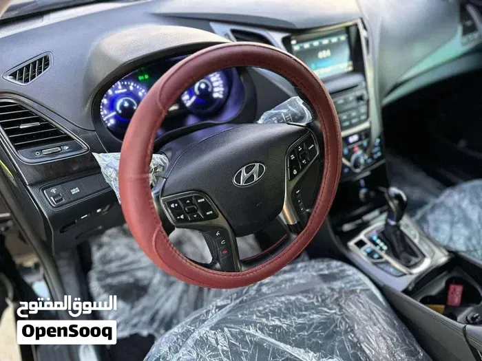 Hyundai Azera