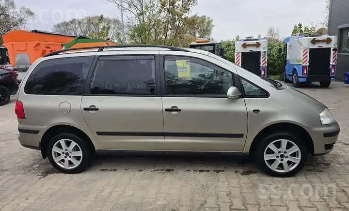 Volkswagen Sharan 2007 photo 4