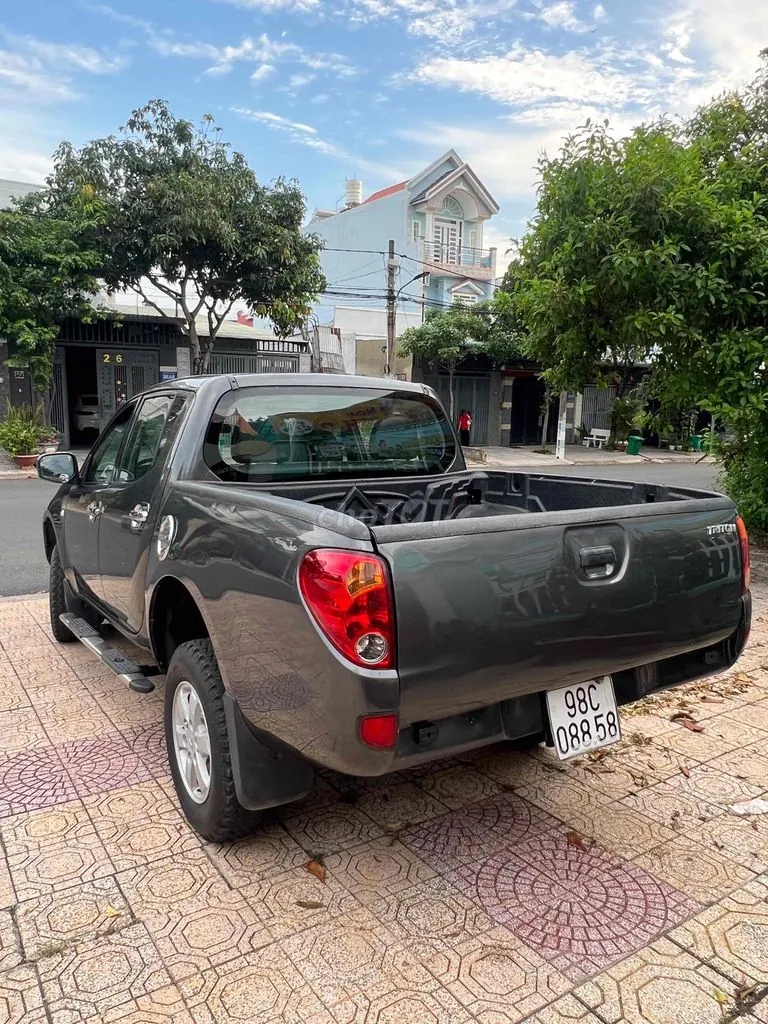 Mitsubishi Triton 2011 photo 5