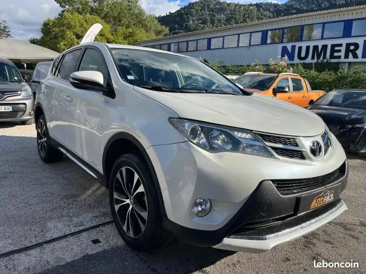 Toyota Rav4 2015 photo 2