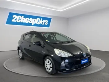 Toyota Aqua 2013 photo 4
