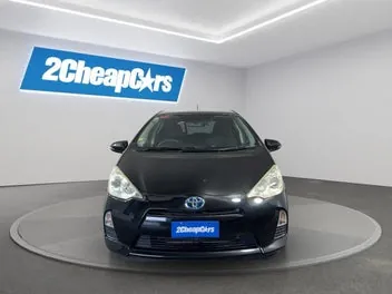 Toyota Aqua 2013 photo 3