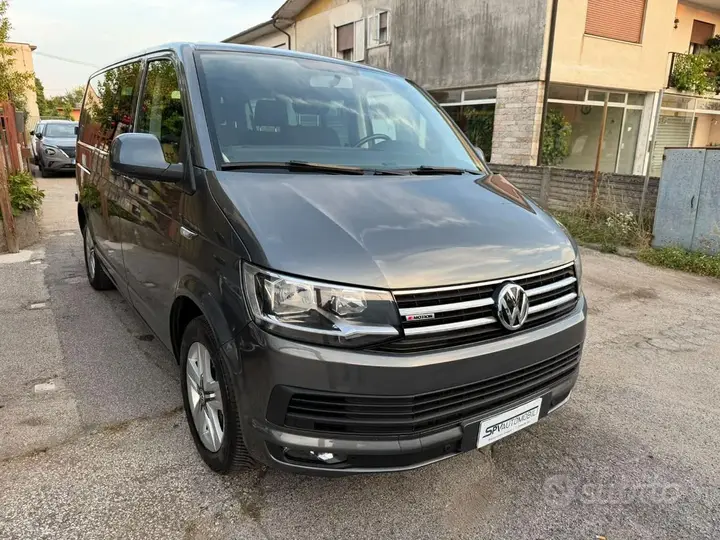Volkswagen Caravelle 2017 photo 2