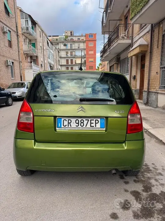 Citroen C2 2004 photo 2