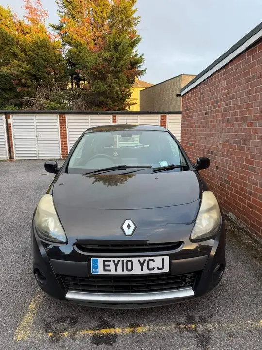 Renault Clio 2010 photo 3