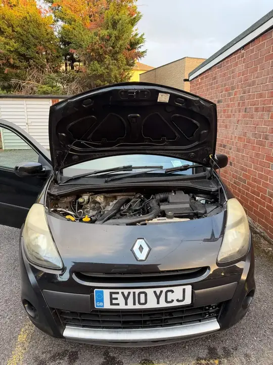 Renault Clio 2010 photo 4