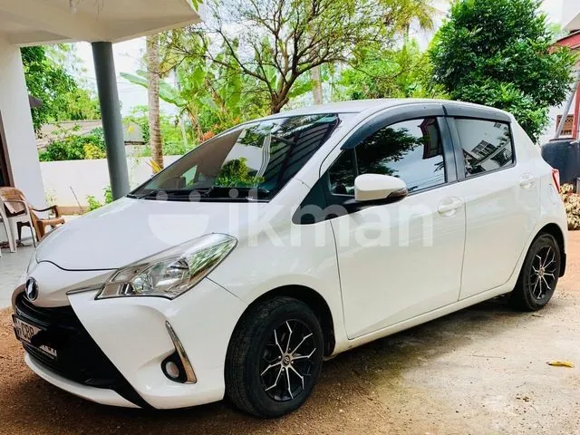Toyota Vitz 2017 photo 2