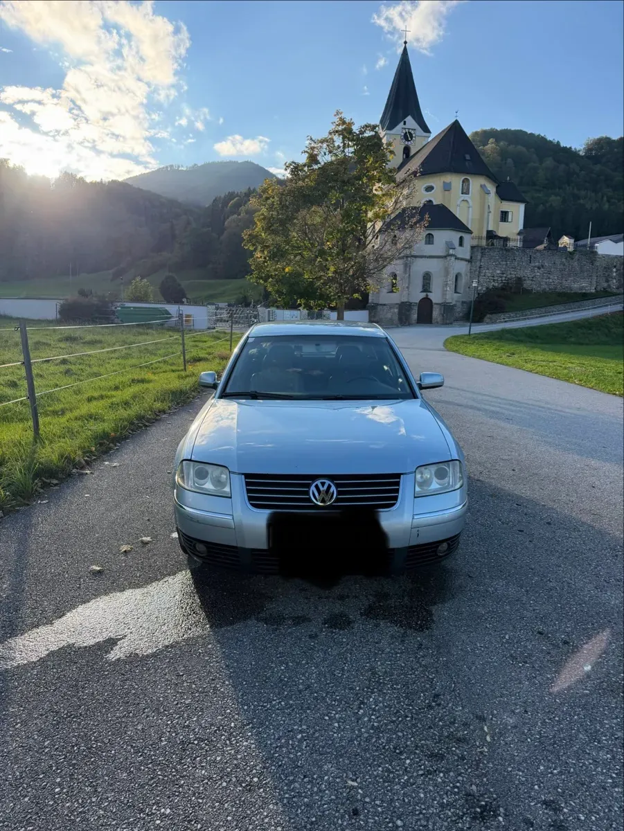 Volkswagen Passat 2002 photo 2