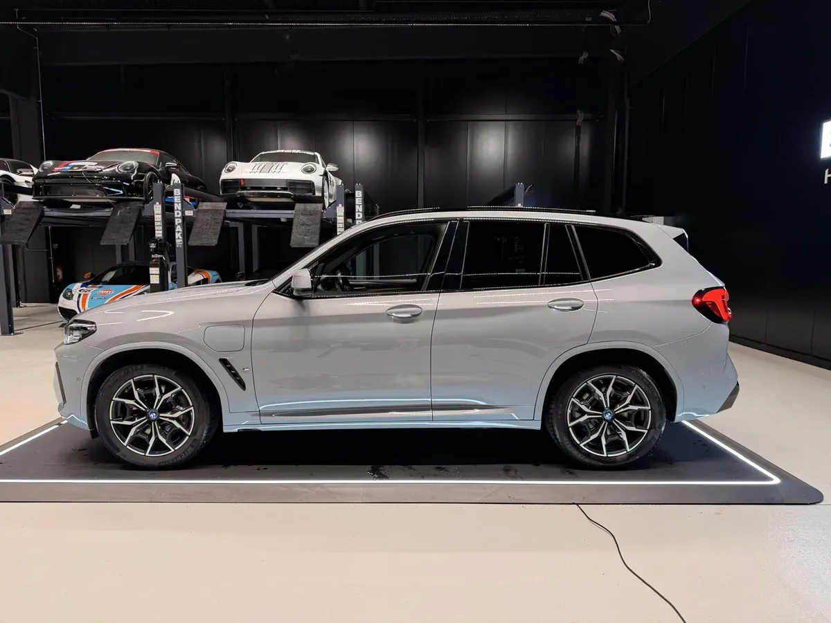 BMW X3 2022 photo 2