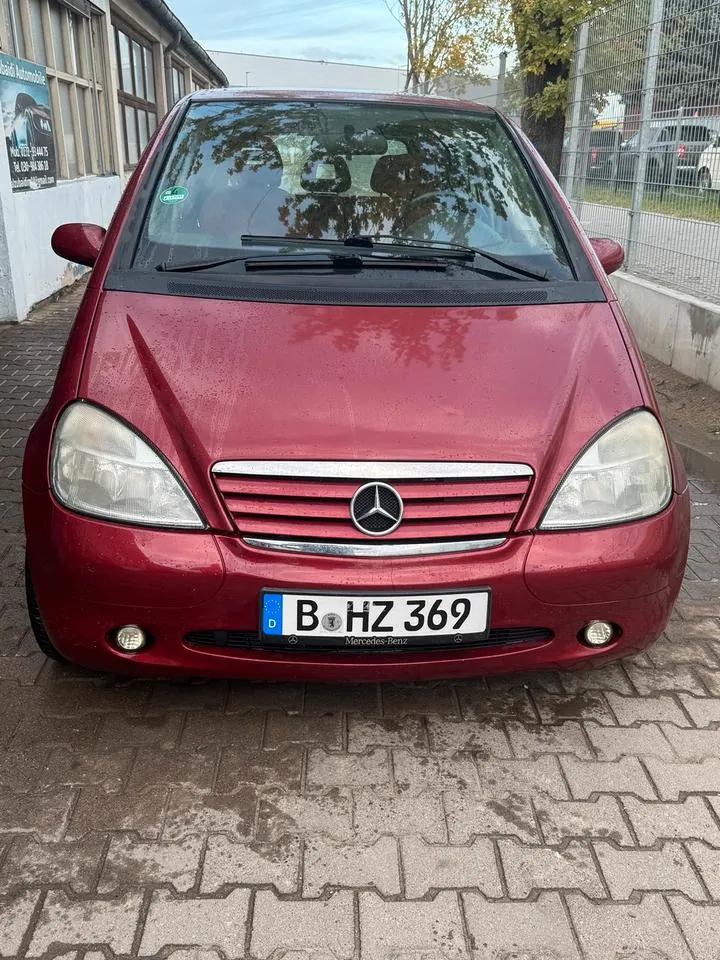 Mercedes-Benz A160