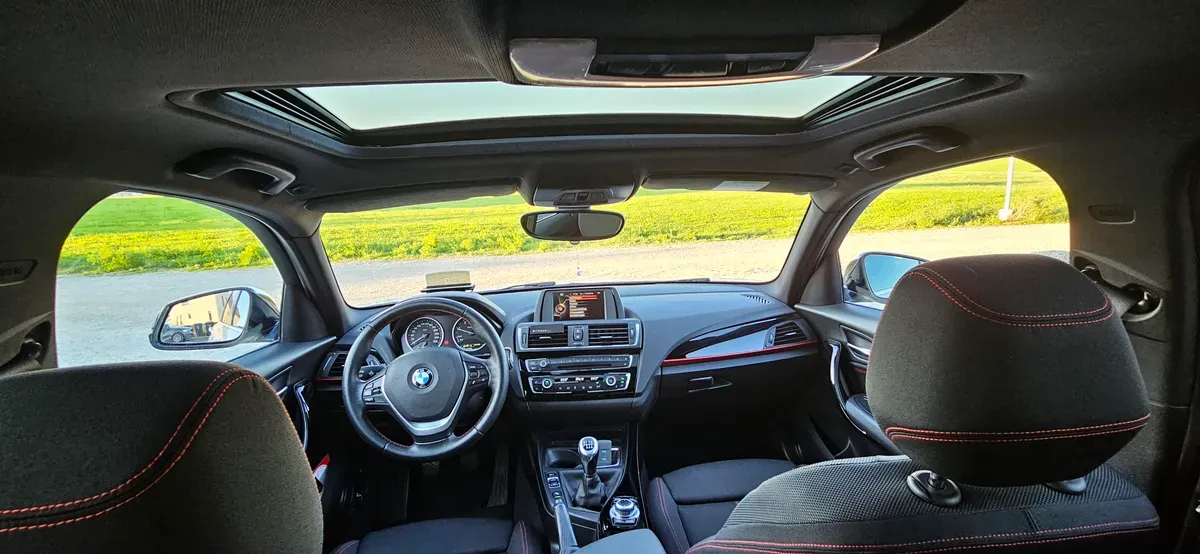 BMW 1 Series 2015 photo 2