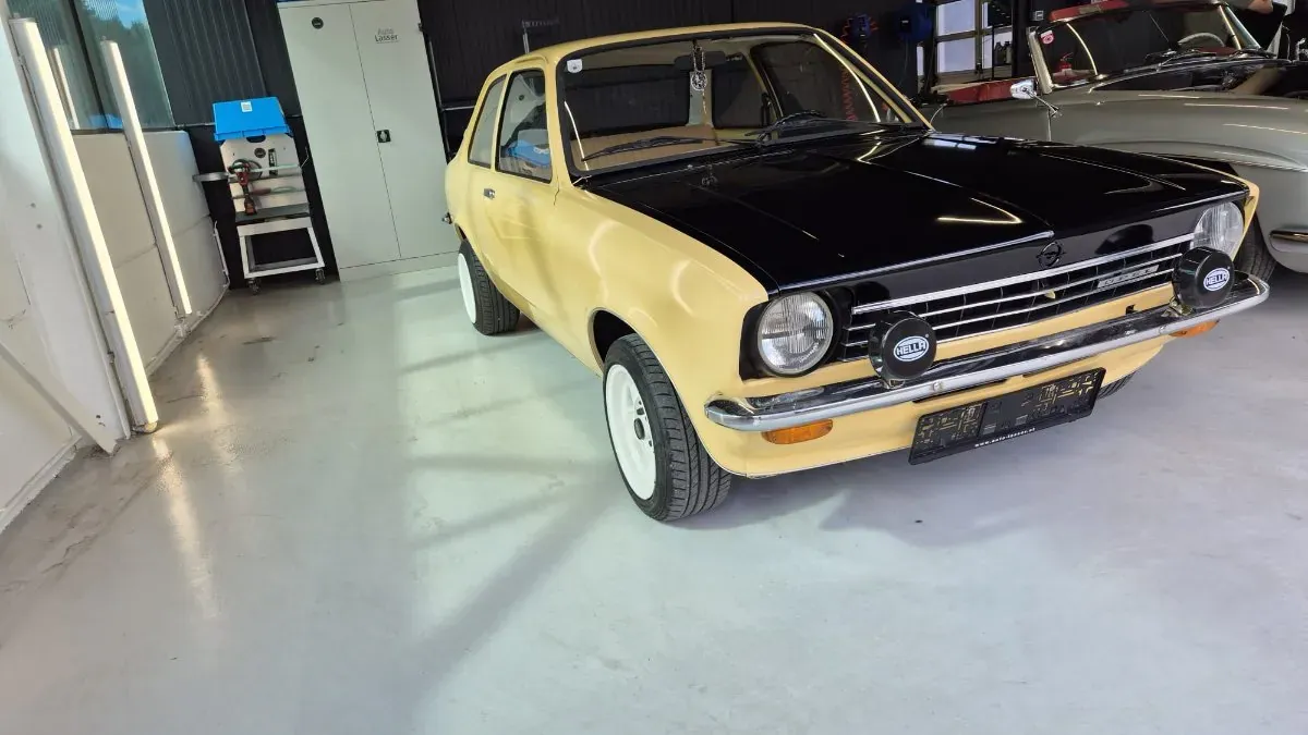 Opel Kadett 1976 photo 2