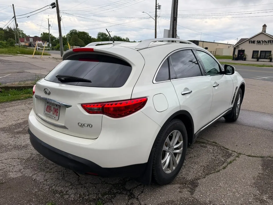 Infiniti Qx70 2016 photo 3