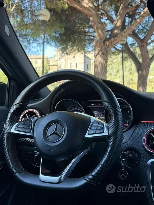 Mercedes-Benz A 2016 photo 4