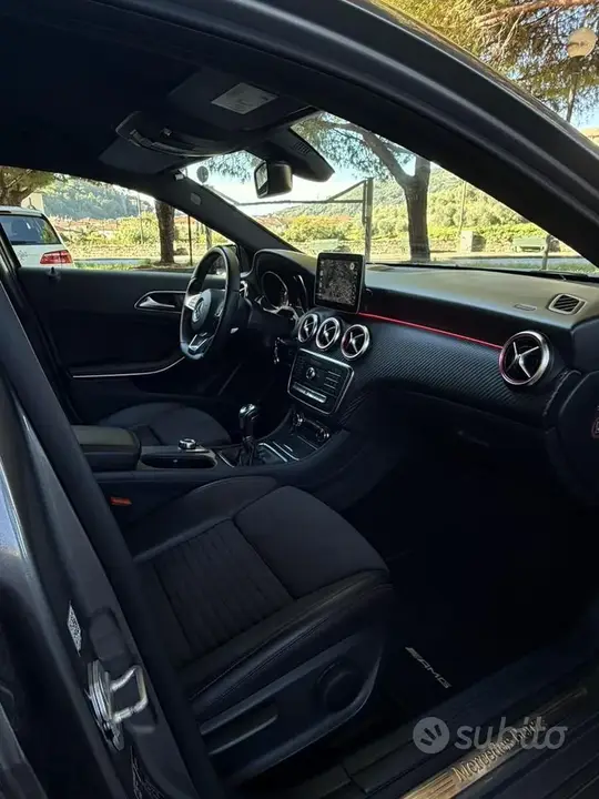 Mercedes-Benz A 2016 photo 5