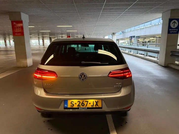 Volkswagen Golf 2015 photo 2