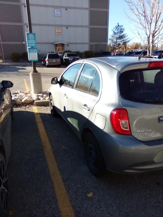Nissan Micra 2015 photo 2