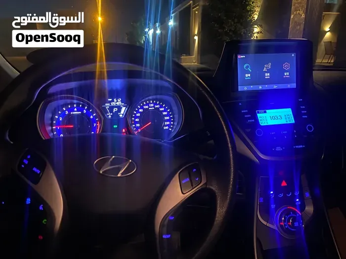 Hyundai Elantra 2013 photo 3