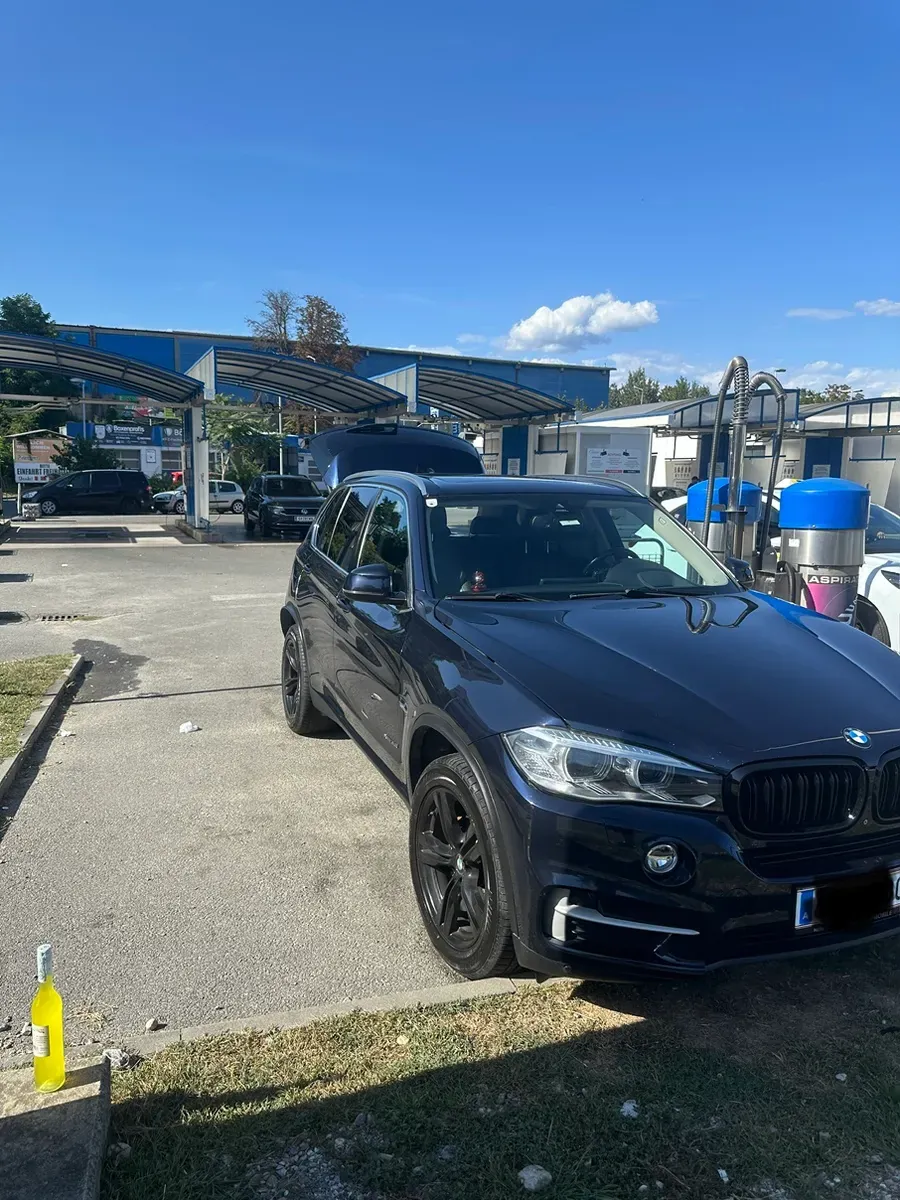 BMW X5 2014 photo 2