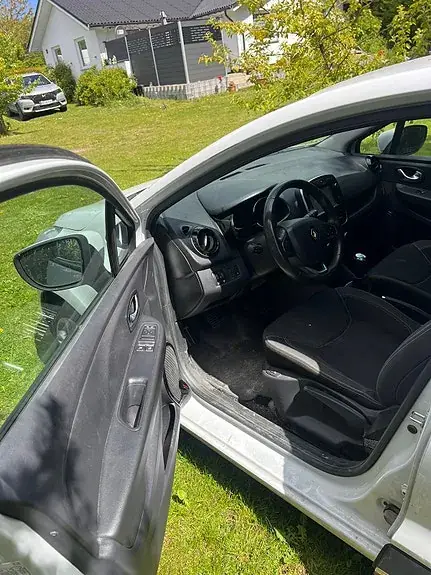 Renault Clio Iv 2018 photo 2