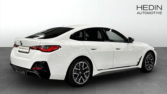 BMW I4 2024 photo 2