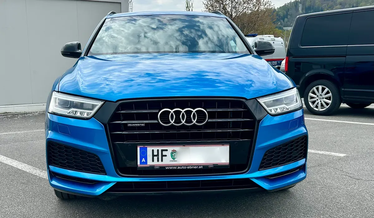 Audi Q3 2018 photo 2
