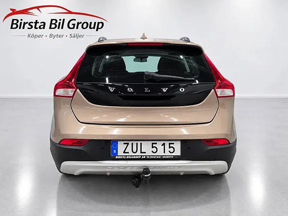Volvo V40 Cross Country 2014 photo 4