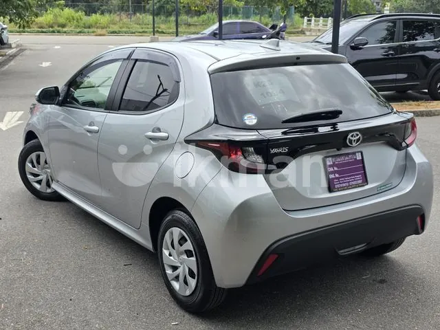 Toyota Yaris 2024 photo 2