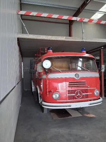Mercedes-Benz Brandweer Vrachtwagen