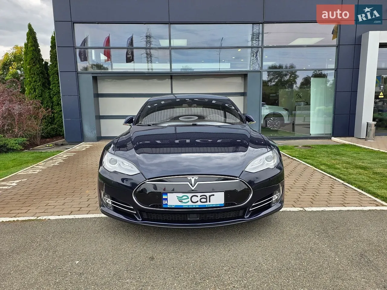 Tesla Model S 2015 photo 3